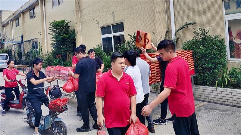 派瑞(ruì)林真空氣相鍍(dù)膜(mó)|低壓注塑|低壓注膠