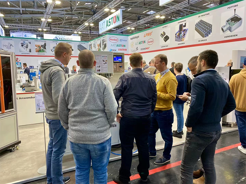 1701393930337518.png 展(zhǎn)會3.png