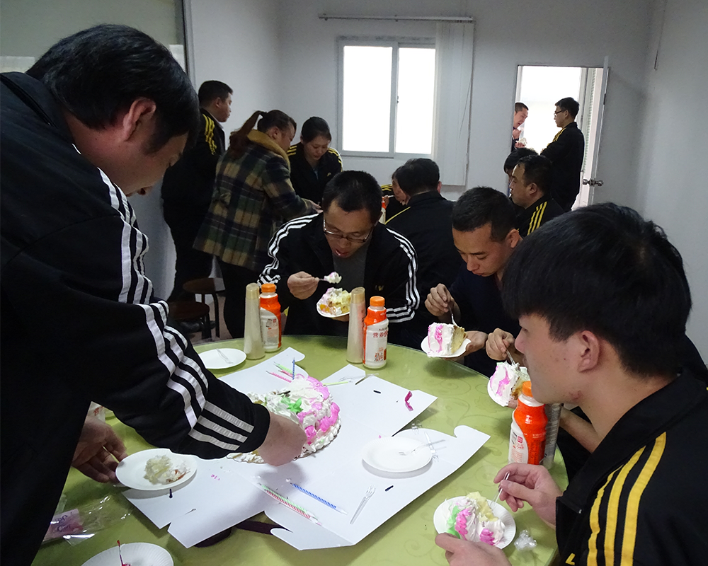 派瑞林真（zhēn）空氣相（xiàng）鍍膜|低壓注（zhù）塑|低壓注膠