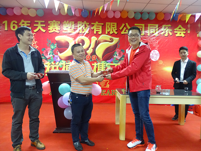 派瑞林真空氣相鍍膜|低壓注塑|低壓注膠（jiāo）